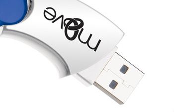 Clip-N-Carry Usb Drive 2Gb