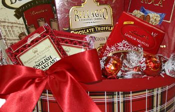 Holiday Tea & Cocoa Gift Basket